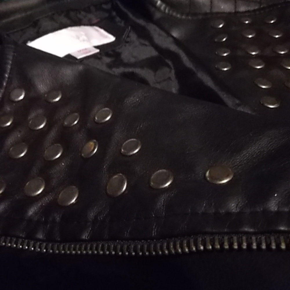 Jacket - Picture 3 of 4